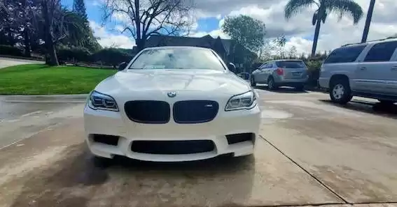 مستعملة BMW M5 للبيع في Gümüşsuyu , Beyoğlu , اسطنبول #25478 - 1  صورة 