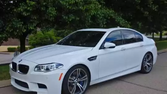 مستعملة BMW M5 للبيع في Gümüşsuyu , Beyoğlu , اسطنبول #25562 - 1  صورة 