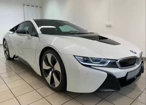 مستعملة BMW i8 Sport للبيع في  Ali-Kuşçu  ,  فاتح  ,  اسطنبول #25619 - 1  صورة 