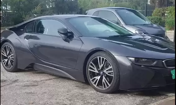 Использовал BMW i8 Sport Продается в  Али-Кушчу  ,  Фатих  ,  Стамбул #25720 - 1  image 