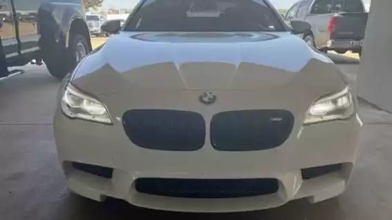 مستعملة BMW M5 للبيع في Gümüşsuyu , Beyoğlu , اسطنبول #25857 - 1  صورة 