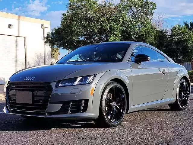 مستعملة Audi Q3 للبيع في لندن-الكبرى , إنجلترا #27250 - 1  صورة 