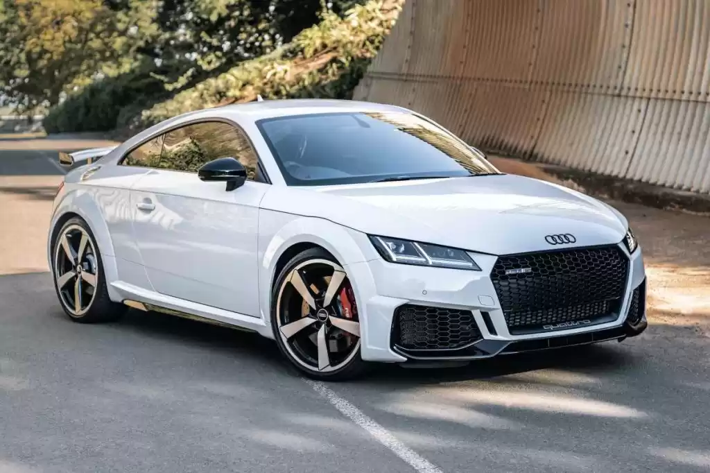 مستعملة Audi Q2 للبيع في لندن , لندن-الكبرى , إنجلترا #27261 - 1  صورة 