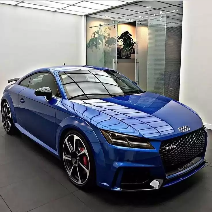 مستعملة Audi Q2 للبيع في لندن , لندن-الكبرى , إنجلترا #27271 - 1  صورة 