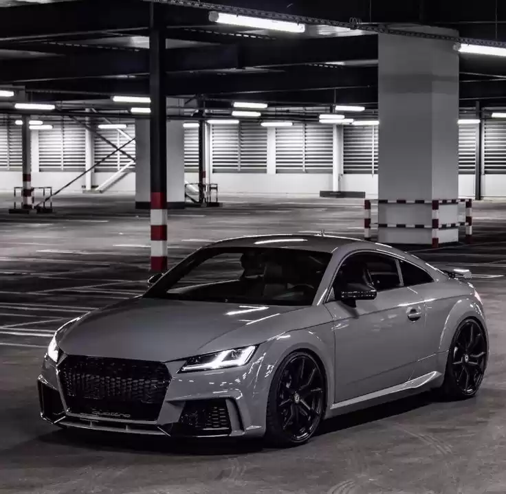 مستعملة Audi Q2 للبيع في لندن , لندن-الكبرى , إنجلترا #27286 - 1  صورة 