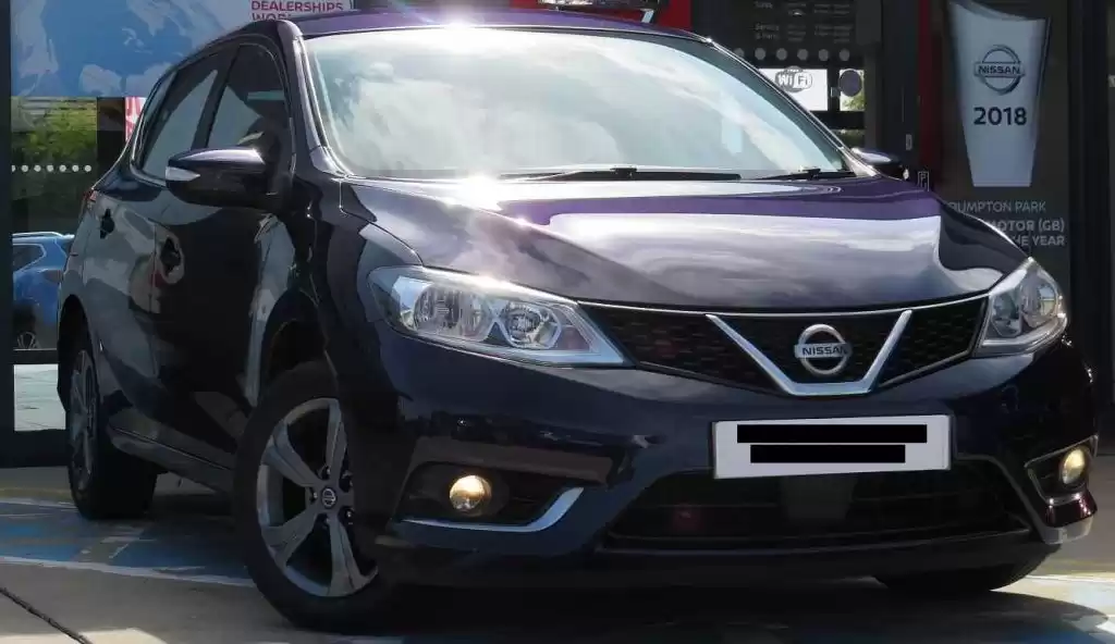 Использовал Nissan Unspecified Продается в Лондон , Большой Лондон , Англия #27303 - 1  image 