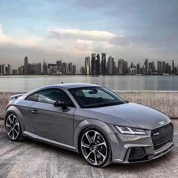 مستعملة Audi Q2 للبيع في لندن-الكبرى , إنجلترا #27333 - 1  صورة 