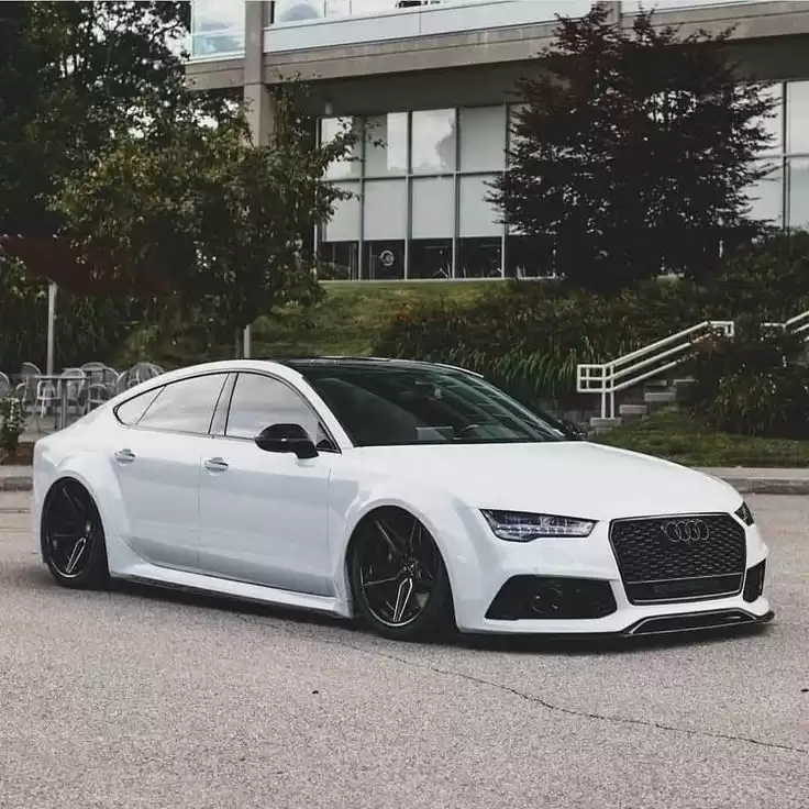 مستعملة Audi Q2 للبيع في لندن , لندن-الكبرى , إنجلترا #27360 - 1  صورة 