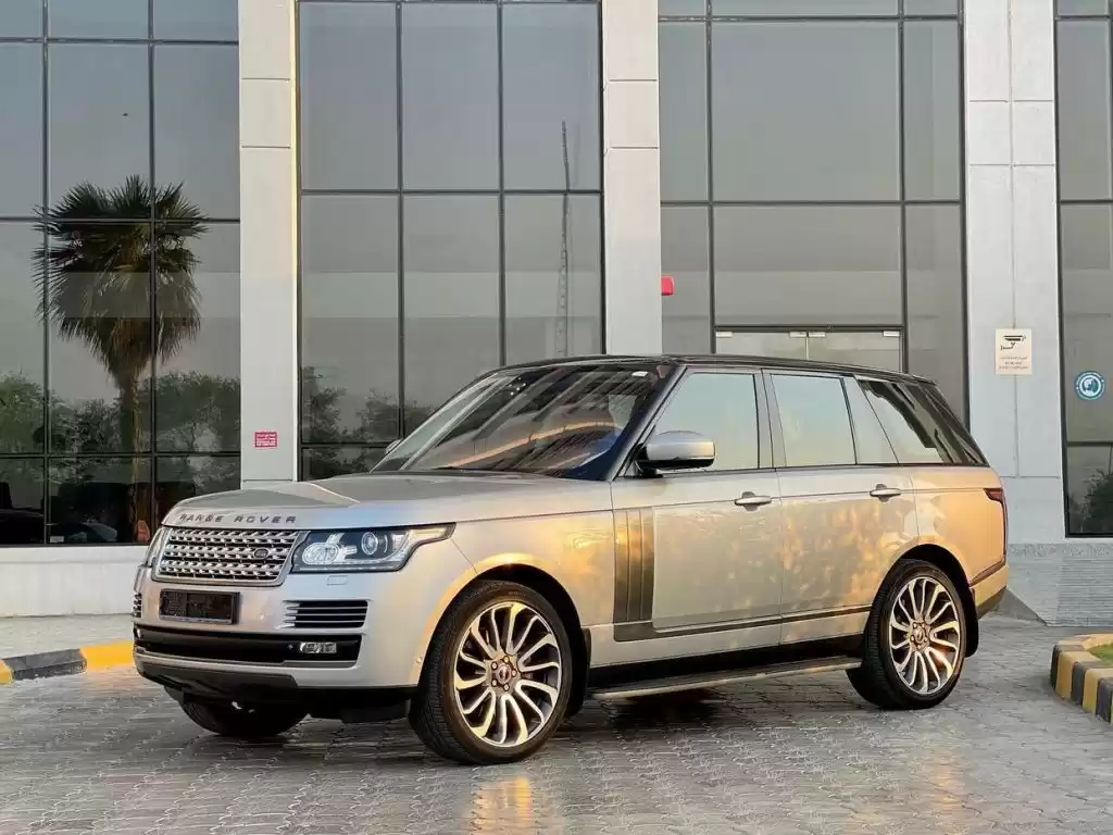 Utilisé Land Rover Range Rover SUV À vendre au Londres , Grand-Londres , Angleterre #27538 - 1  image 
