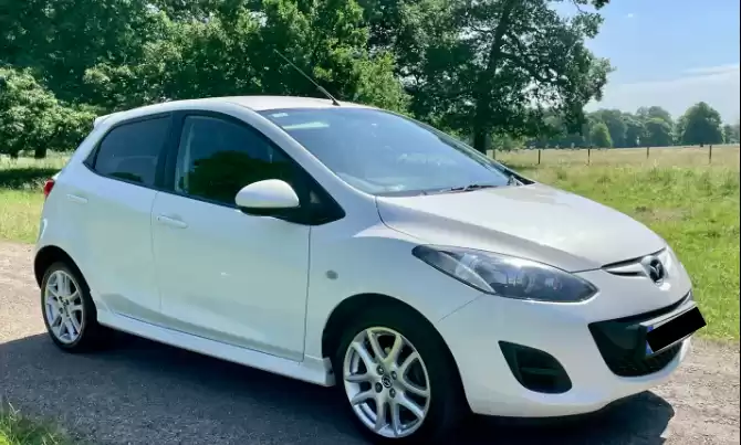 مستعملة Mazda Unspecified للبيع في لندن , لندن-الكبرى , إنجلترا #27635 - 1  صورة 