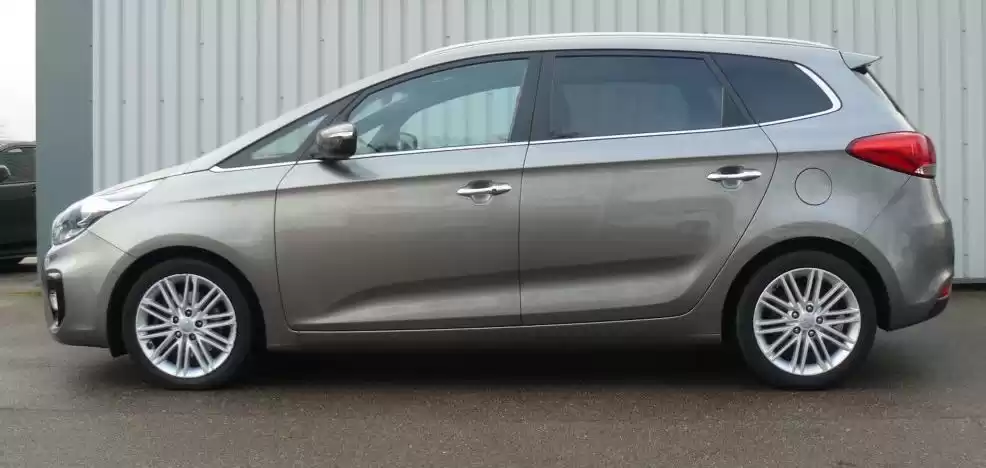 Использовал Kia Unspecified Продается в Лондон , Большой Лондон , Англия #27803 - 1  image 