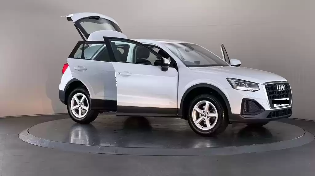 مستعملة Audi Q2 للبيع في لندن , لندن-الكبرى , إنجلترا #27850 - 1  صورة 