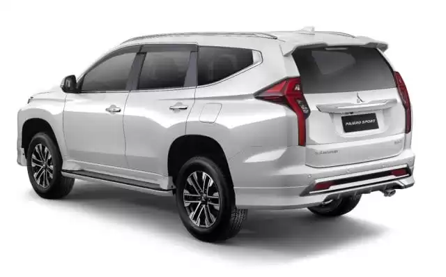 جديدة Mitsubishi Pajero للإيجار في محافظة بغداد #27995 - 1  صورة 