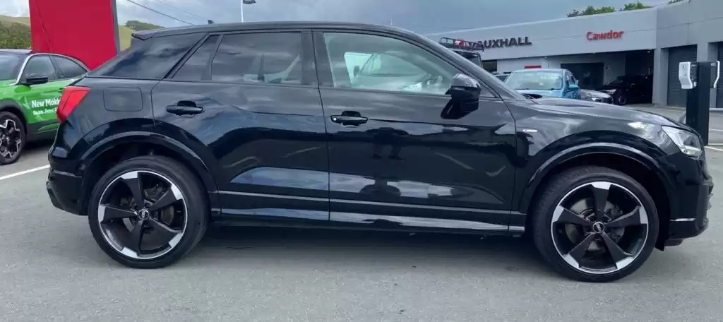 Использовал Audi Q2 Продается в Лондон , Большой Лондон , Англия #28117 - 1  image 