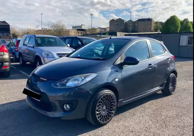 مستعملة Mazda Mazda2 للبيع في لندن-الكبرى , إنجلترا #28211 - 1  صورة 