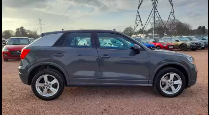 مستعملة Audi Q2 للبيع في لندن , لندن-الكبرى , إنجلترا #28224 - 1  صورة 