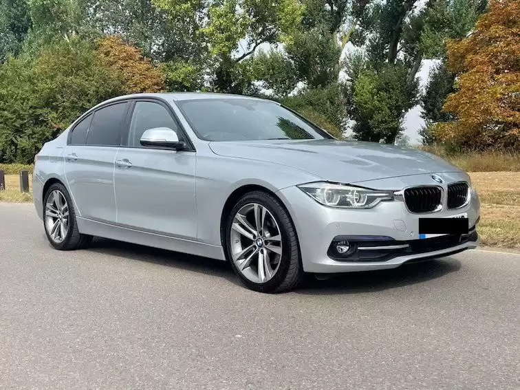 Utilisé BMW 320 À vendre au Londres , Grand-Londres , Angleterre #28639 - 1  image 