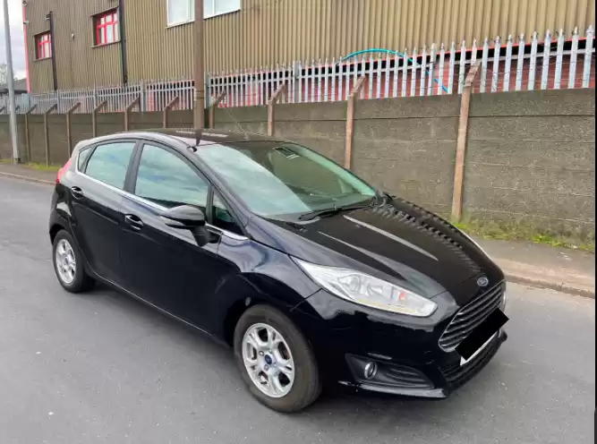 Использовал Ford Fiesta Продается в Большой Лондон , Англия #29182 - 1  image 