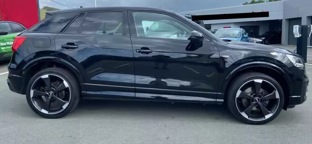مستعملة Audi Q2 للبيع في لندن-الكبرى , إنجلترا #29526 - 1  صورة 