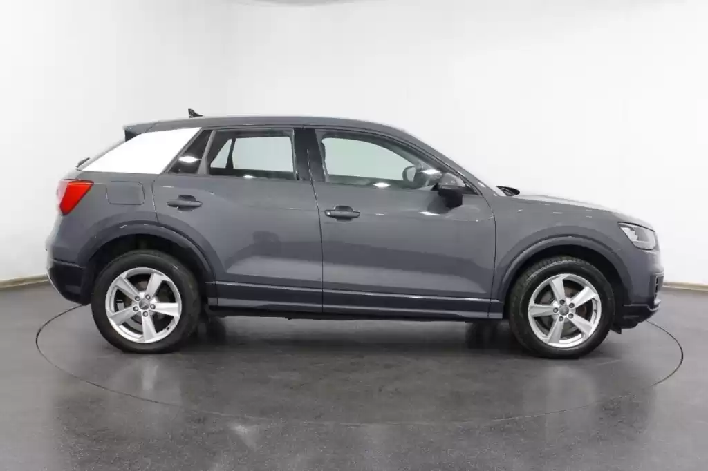 مستعملة Audi Q2 للبيع في لندن-الكبرى , إنجلترا #29547 - 1  صورة 
