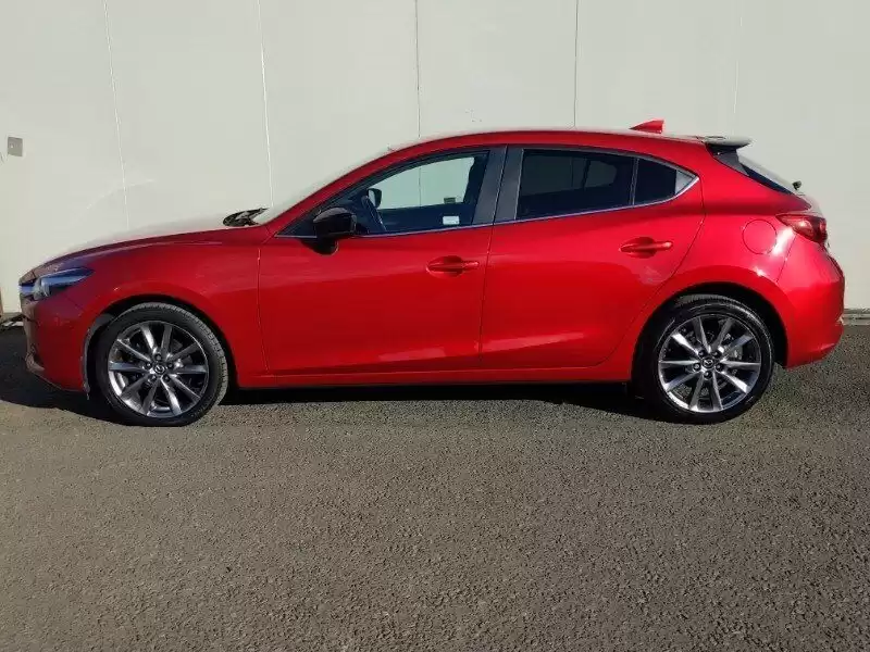 مستعملة Mazda Mazda3 للبيع في لندن , لندن-الكبرى , إنجلترا #29736 - 1  صورة 