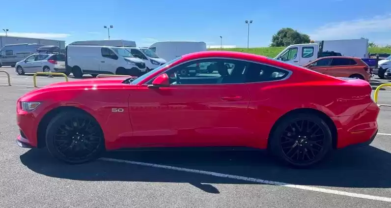 Использовал Ford Mustang Продается в Лондон , Большой Лондон , Англия #30332 - 1  image 