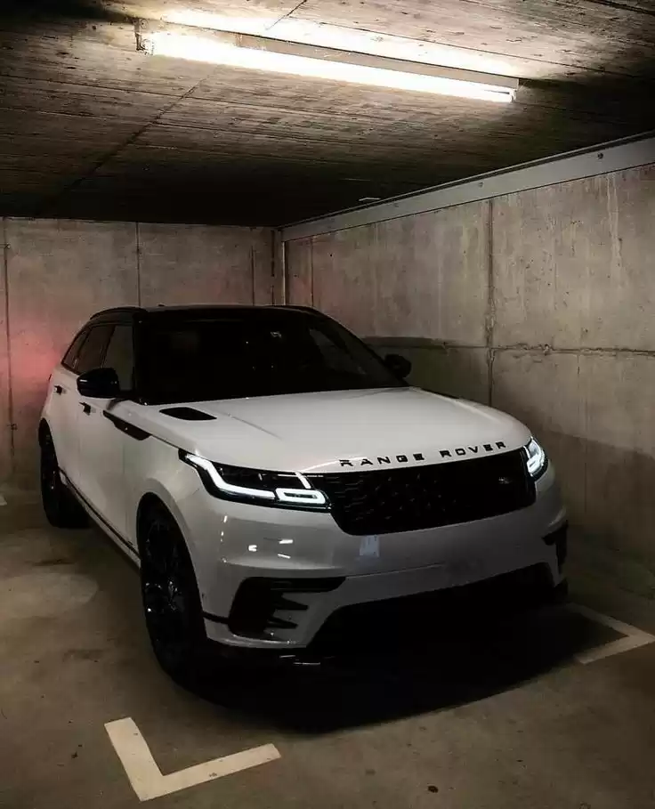 Совершенно новый Land Rover Discovery Продается в Бейрут #30346 - 1  image 