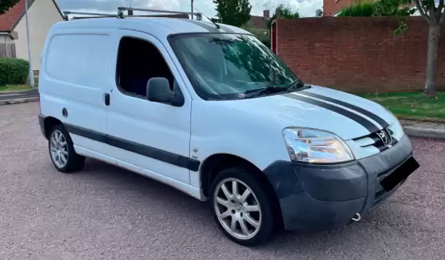 Использовал Peugeot Partner Combi Продается в Большой Лондон , Англия #30504 - 1  image 