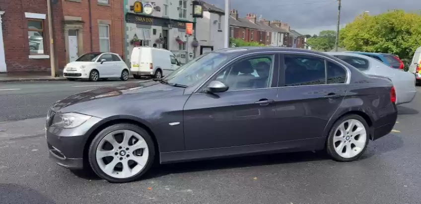 Использовал BMW 320 Продается в Большой Лондон , Англия #30801 - 1  image 