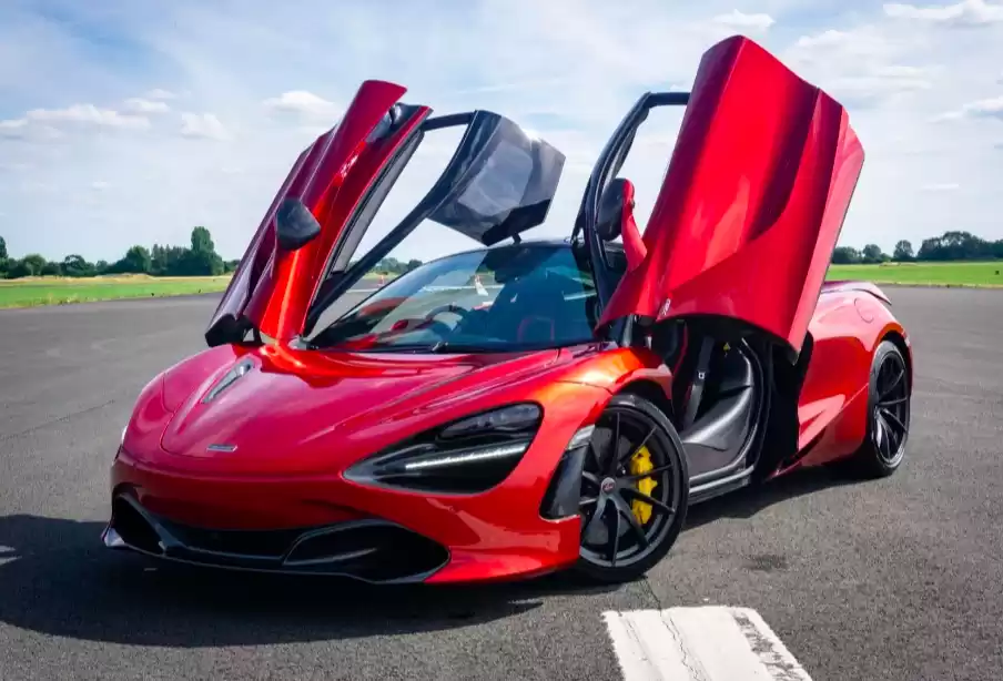 مستعملة Mclaren Unspecified للبيع في لندن-الكبرى , إنجلترا #30945 - 1  صورة 
