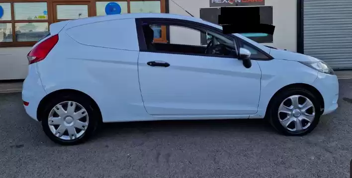 Использовал Ford Fiesta Продается в Большой Лондон , Англия #30993 - 1  image 