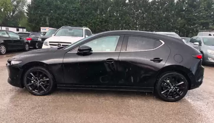Использовал Mazda Mazda3 Продается в Лондон , Большой Лондон , Англия #31015 - 1  image 