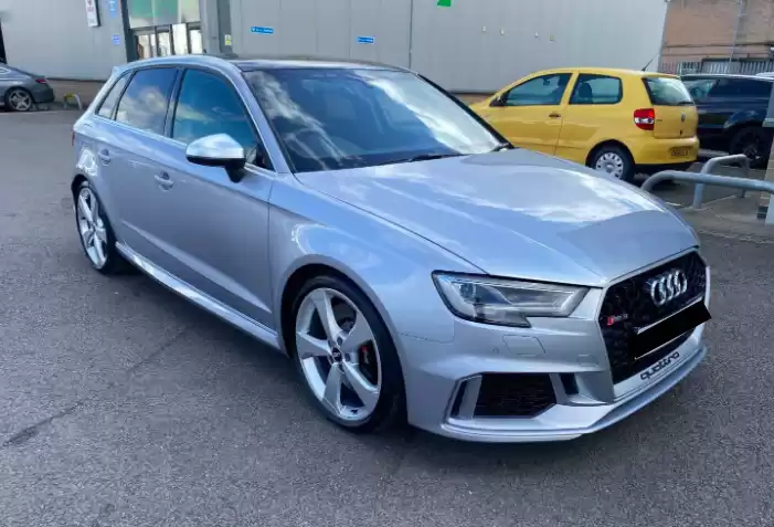 Использовал Audi RS 3 Продается в Лондон , Большой Лондон , Англия #31070 - 1  image 