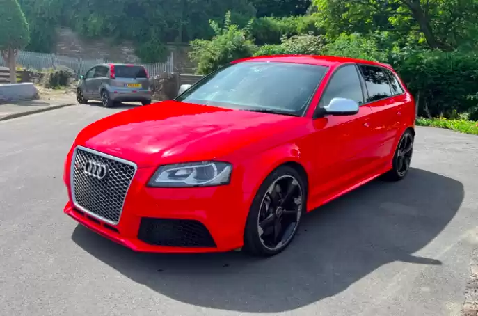 مستعملة Audi RS 3 للبيع في لندن-الكبرى , إنجلترا #31083 - 1  صورة 