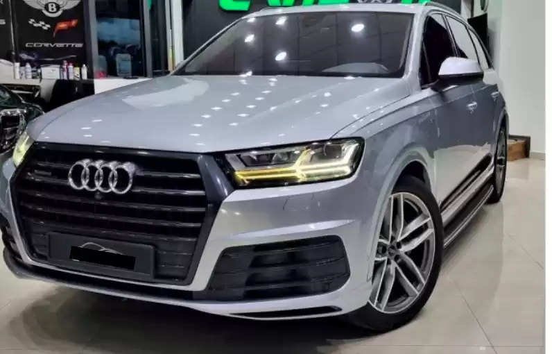 مستعملة Audi Q7 للبيع في دبي #31295 - 1  صورة 