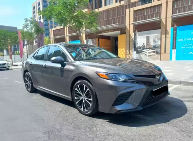 用过的 Toyota Camry 出售 在 迪拜 #31354 - 1  image 