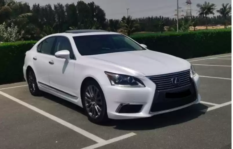 Использовал Lexus LS 460 Продается в Дубай #31364 - 1  image 