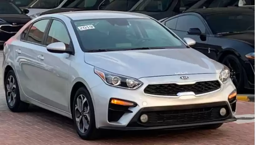 مستعملة Kia Cerato للبيع في دبي #31366 - 1  صورة 