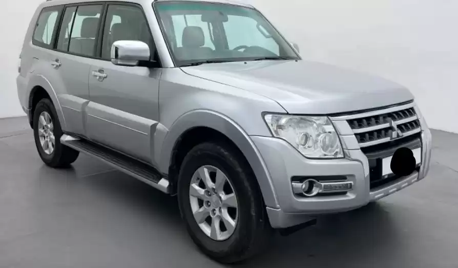استفاده شده Mitsubishi Pajero برای فروش که در دبی #31400 - 1  image 