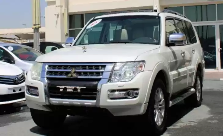 مستعملة Mitsubishi Pajero للبيع في دبي #31417 - 1  صورة 