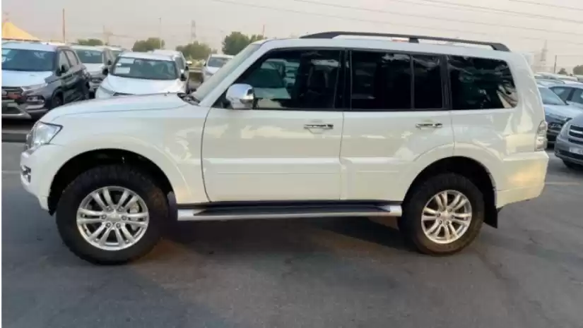 Использовал Mitsubishi Pajero Продается в Дубай #31457 - 1  image 