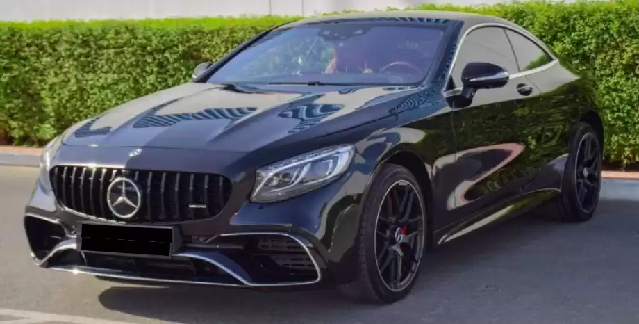 مستعملة Mercedes-Benz 560 للبيع في دبي #31477 - 1  صورة 