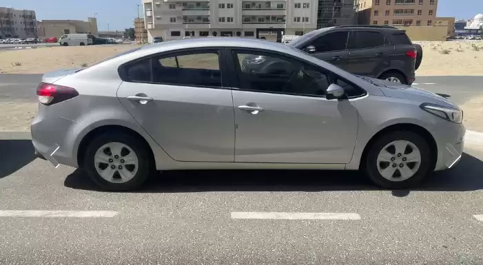 استفاده شده Kia Cerato برای فروش که در دبی #31499 - 1  image 