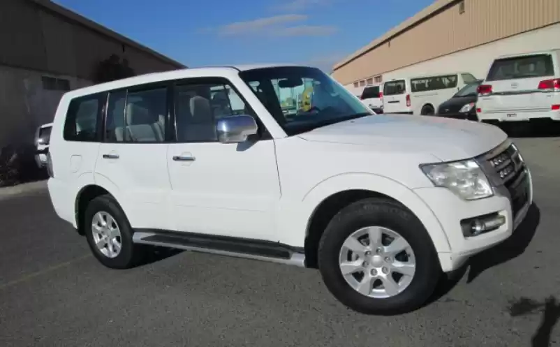 Использовал Mitsubishi Pajero Продается в Дубай #31549 - 1  image 