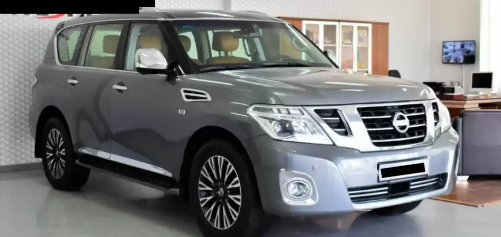 مستعملة Nissan Patrol للبيع في دبي #31565 - 1  صورة 