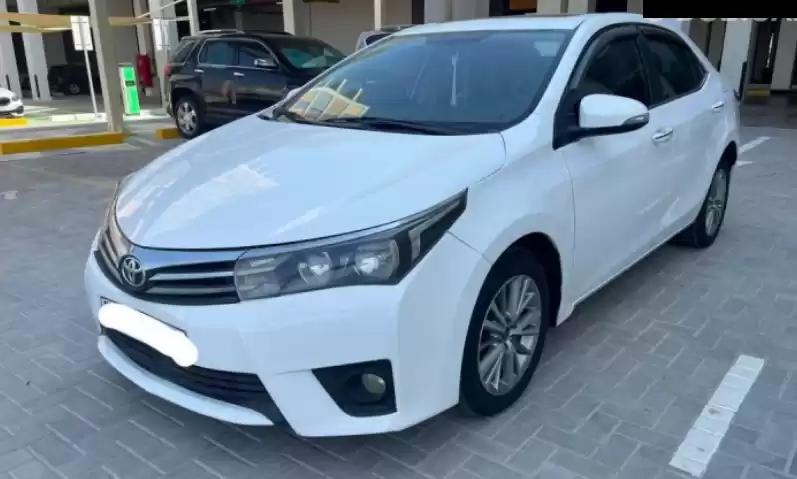 مستعملة Toyota Corolla للبيع في دبي #31610 - 1  صورة 