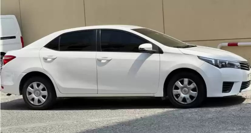 Использовал Toyota Corolla Продается в Дубай #31635 - 1  image 