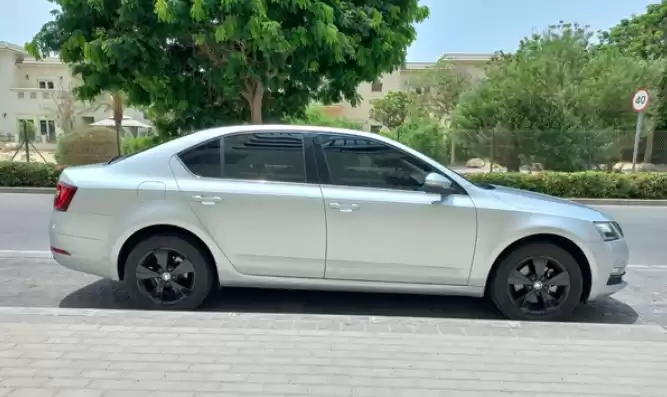 استفاده شده Skoda Octavia برای فروش که در دبی #31642 - 1  image 