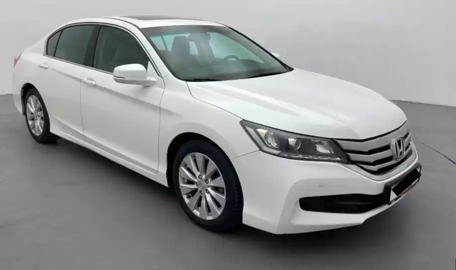 مستعملة Honda Accord للبيع في دبي #31669 - 1  صورة 