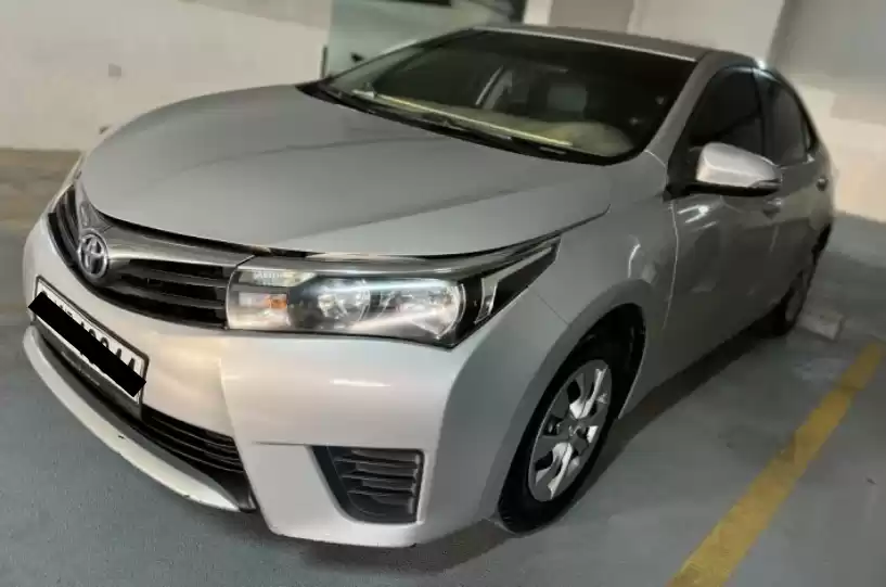 Использовал Toyota Corolla Продается в Дубай #31729 - 1  image 